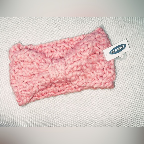 Old Navy Textured Basket-Weave Ear Warner & Honeycomb-Knit Convertible Gloves - Picture 2 of 6